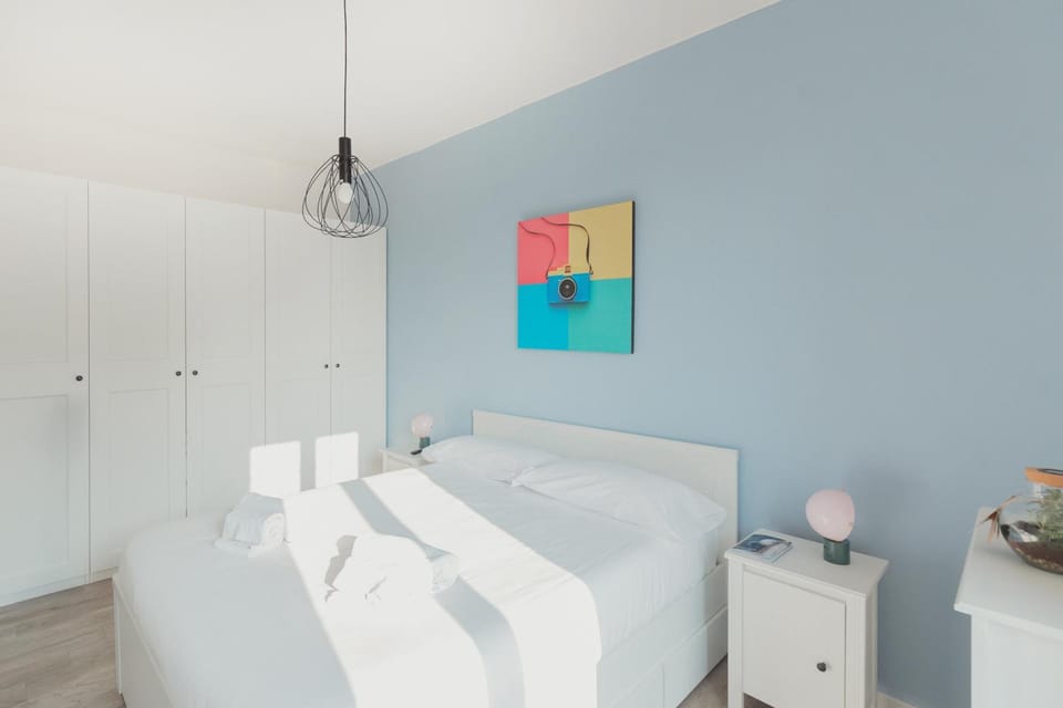 Bed, Photo of the whole room