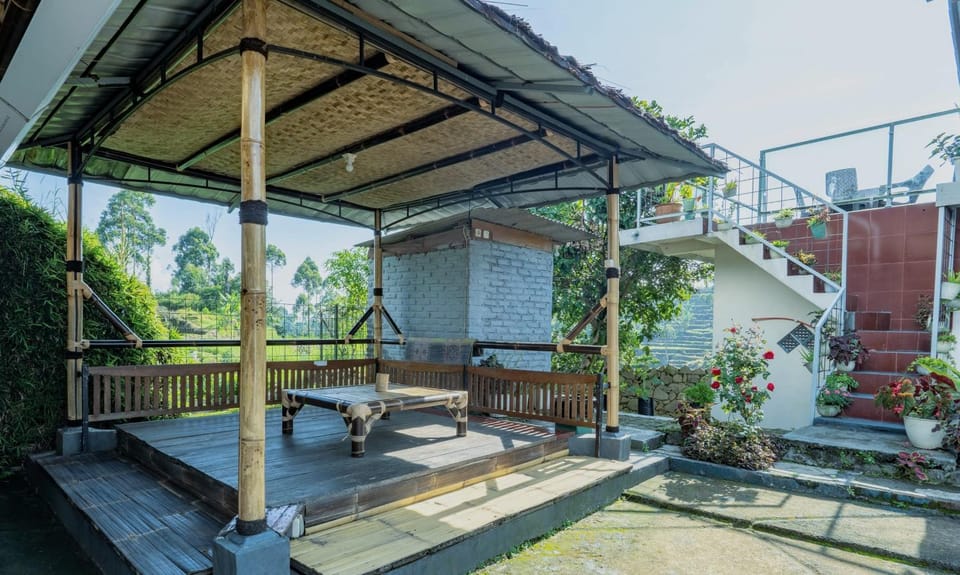 Property building, View (from property/room), Balcony/Terrace