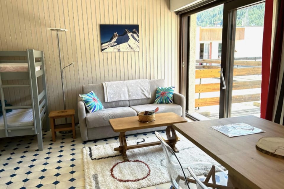 Mountain Apartment With Terrace Apartment in Saint-Chaffrey
