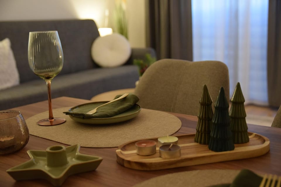 Living room, Seating area, Dining area, Food