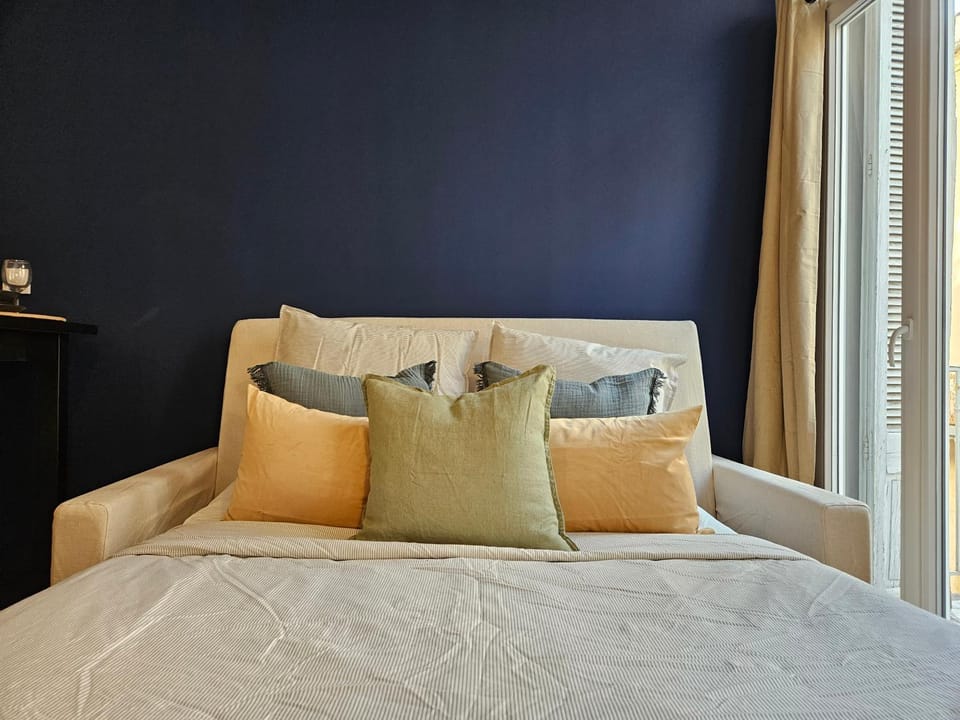 Évasion bleue, balcon ensoleillé Apartment in Nimes