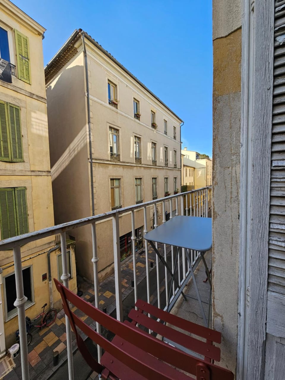 Évasion bleue, balcon ensoleillé Apartment in Nimes