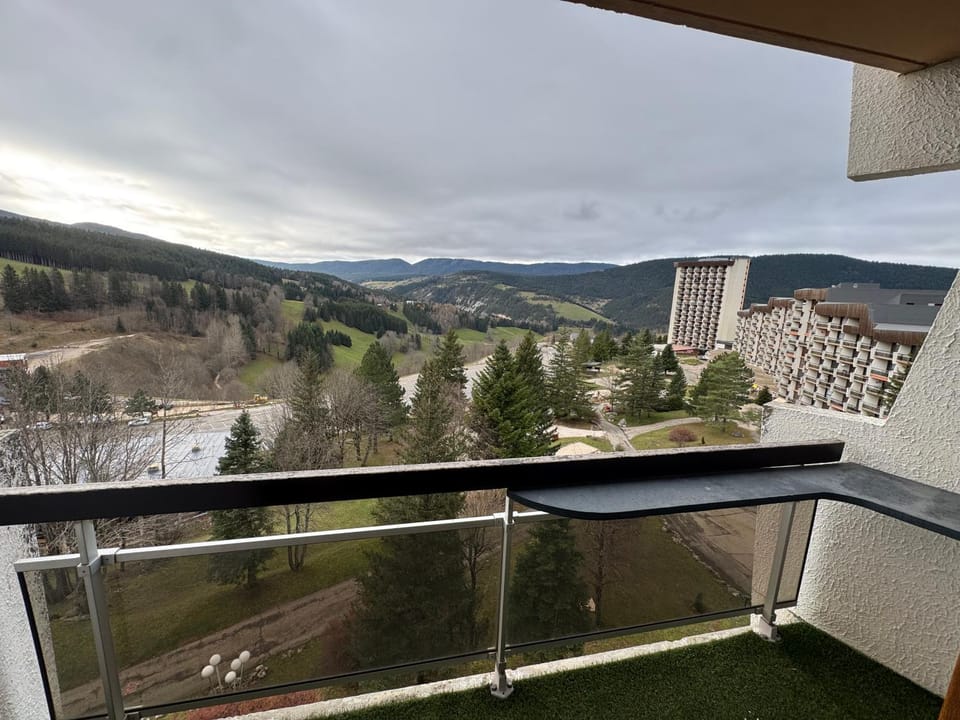 Nearby landmark, Day, Natural landscape, View (from property/room), Balcony/Terrace, Mountain view