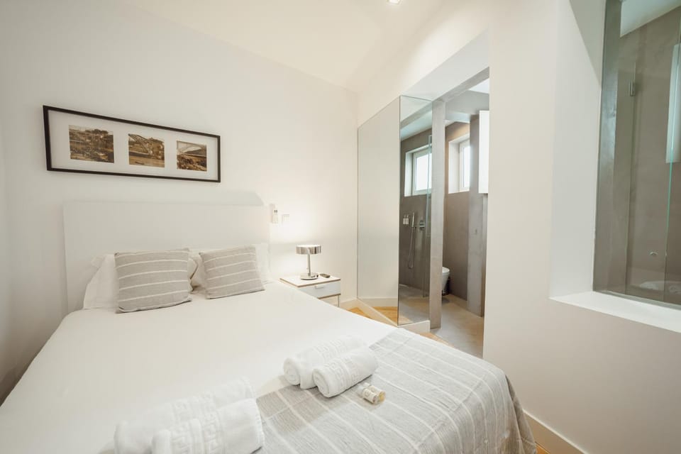 Downtown Elegant by Hosty Apartment in Porto