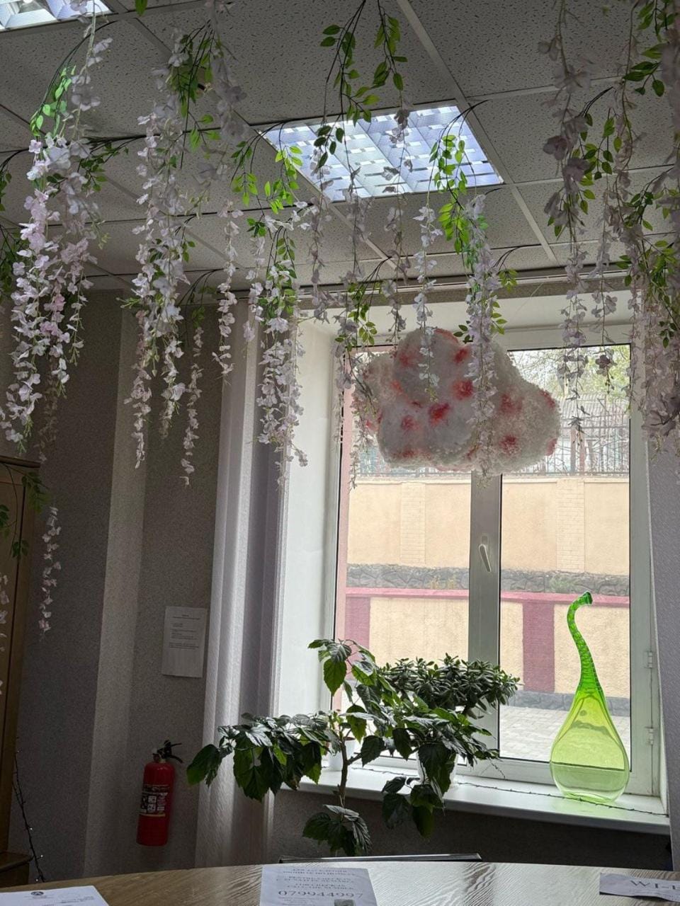 Spring, Lobby or reception