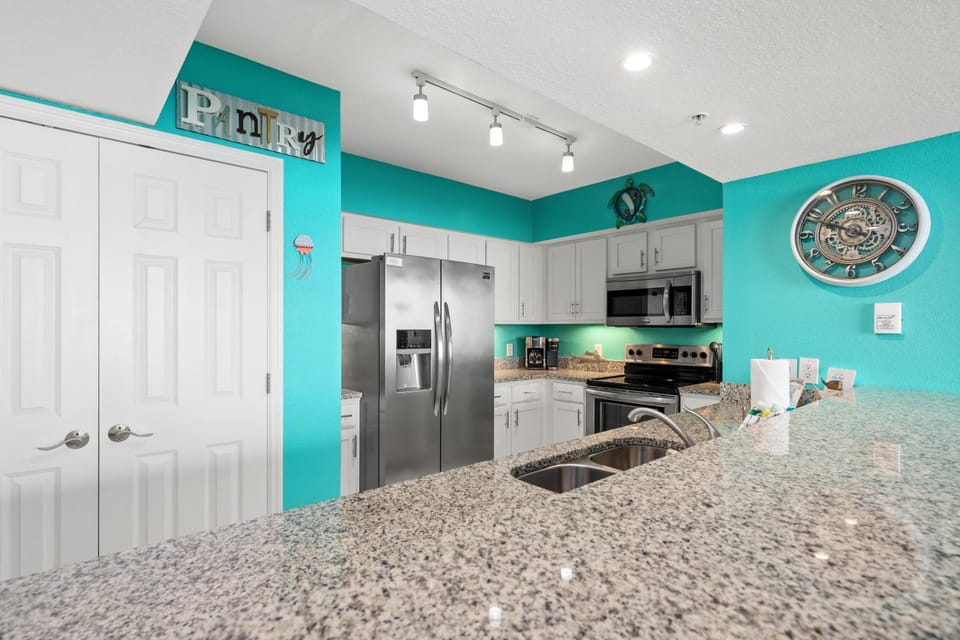 Kitchen or kitchenette, kitchen