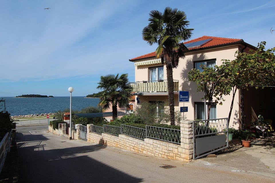 Charmantes Apartment mit Panoramablick auf die Altstadt von Rovinj und das Meer Apartment in Rovinj