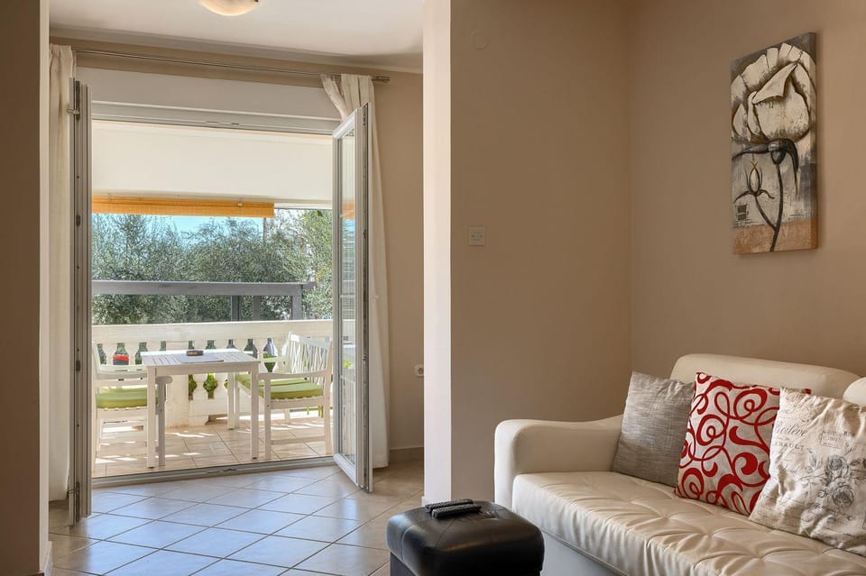 Malerisches Apartment mit mediterranem Garten, Babybett, Waschmaschine, Terrasse - hundefreundlich Apartment in Poreč