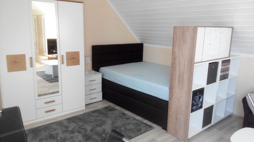 Bed, Bedroom, wardrobe
