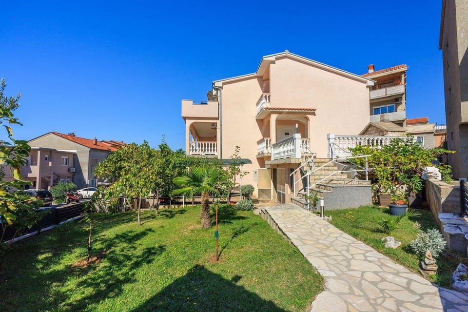 Idyllisches Studio-Apartment mit grandiosen Meerblick, Privatparkplatz, WiFi Apartment in Crikvenica