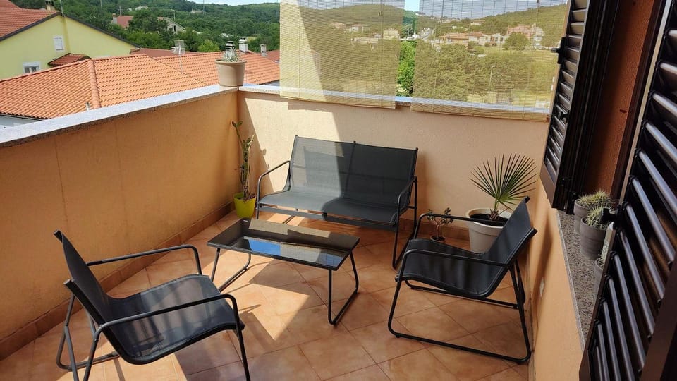 Charmantes Apartment bei Rovinj mit Privatparkplatz, Klima, WiFi, Babybett Apartment in Istria County