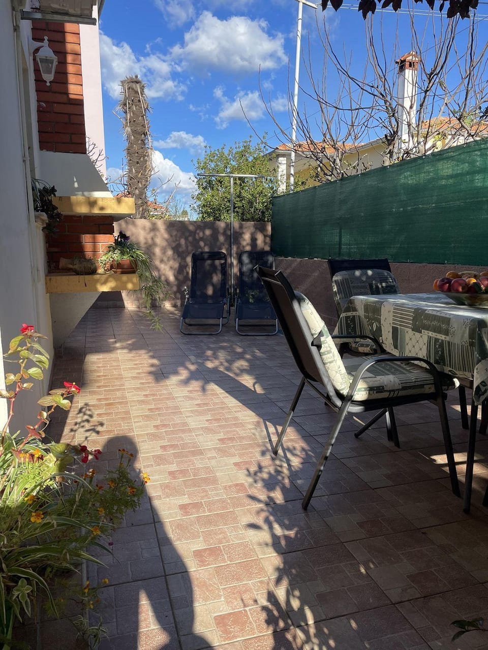 Mediterranes Apartment mit Grillbereich, Liegen im Garten, Privatparkplatz, WiFi Apartment in Rovinj