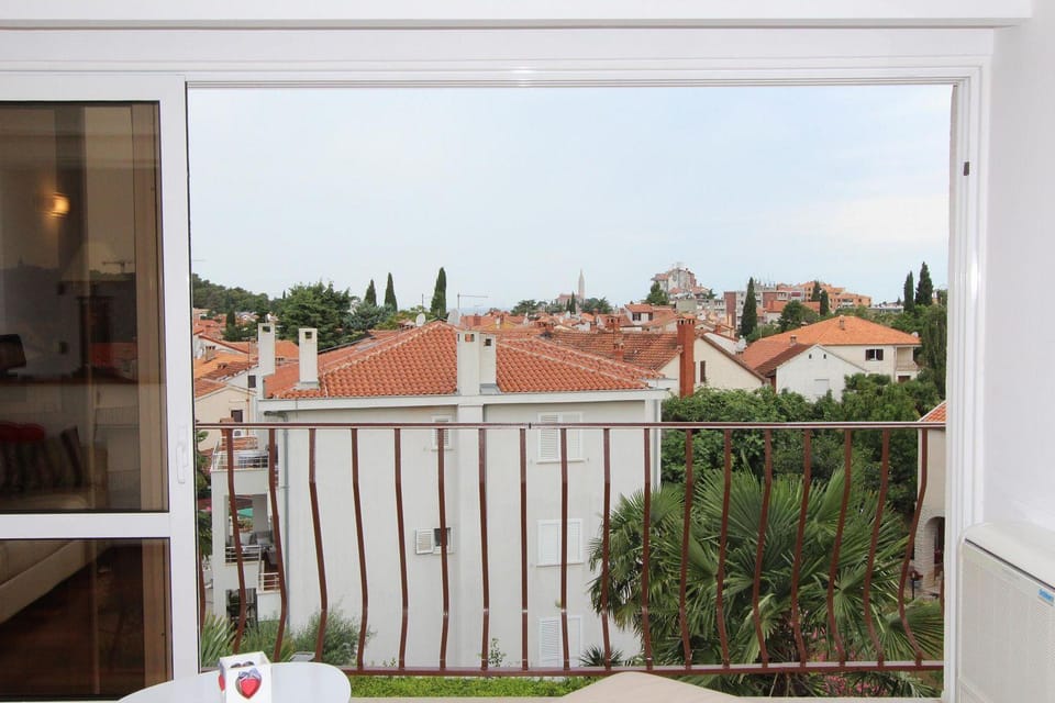 Bezauberndes Apartment mit Blick auf die Eufemia von Rovinj von der Dachterrasse Apartment in Rovinj