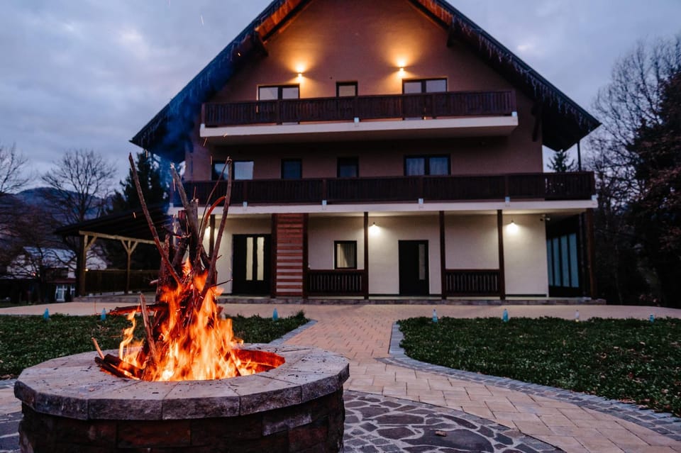 SELBIT - Șesul domniței Chalet in Romania