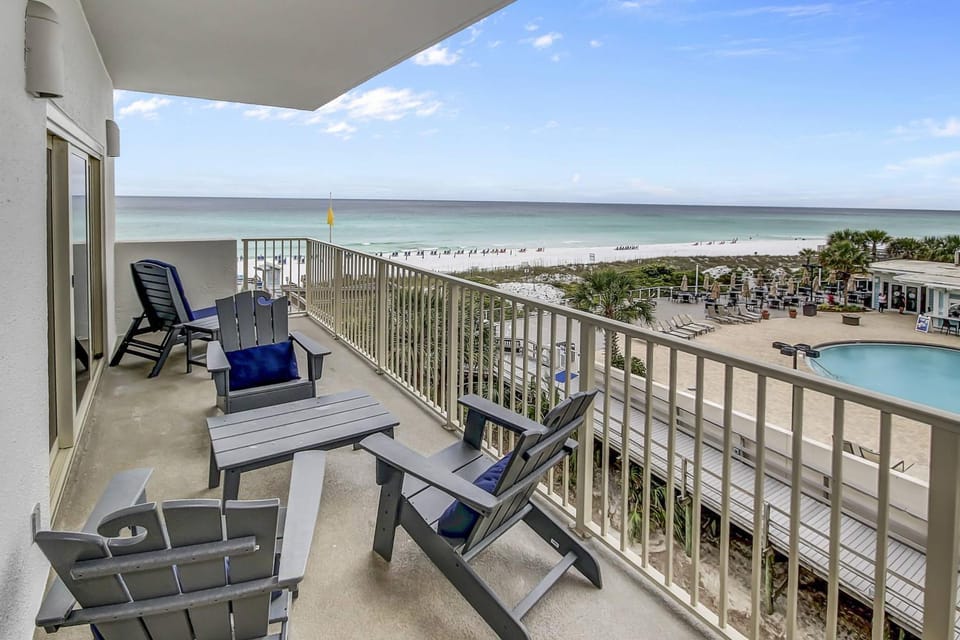Pelican's Perch House in Miramar Beach