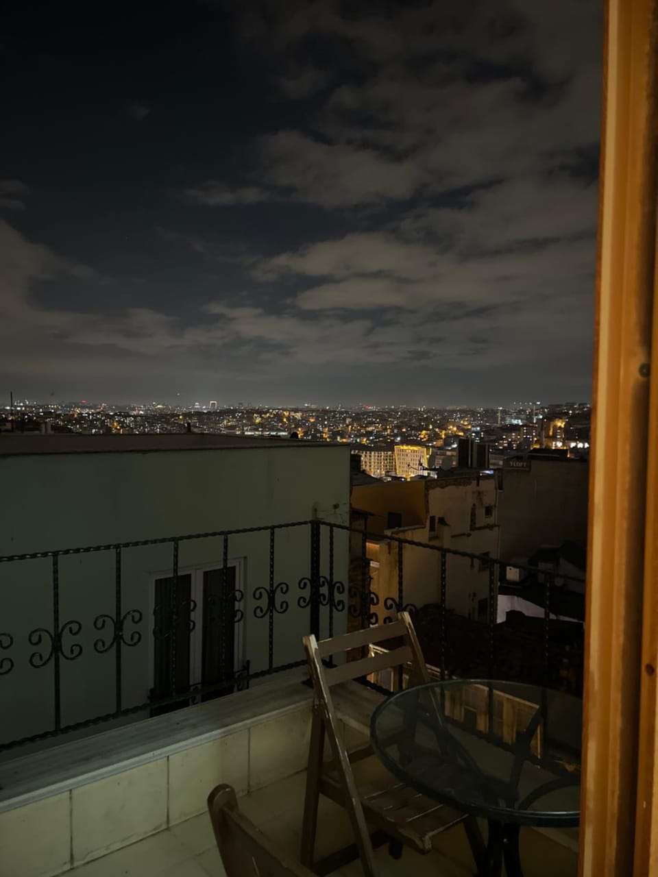 Patio, Night, Natural landscape, View (from property/room), Balcony/Terrace, Living room, Seating area, Sea view