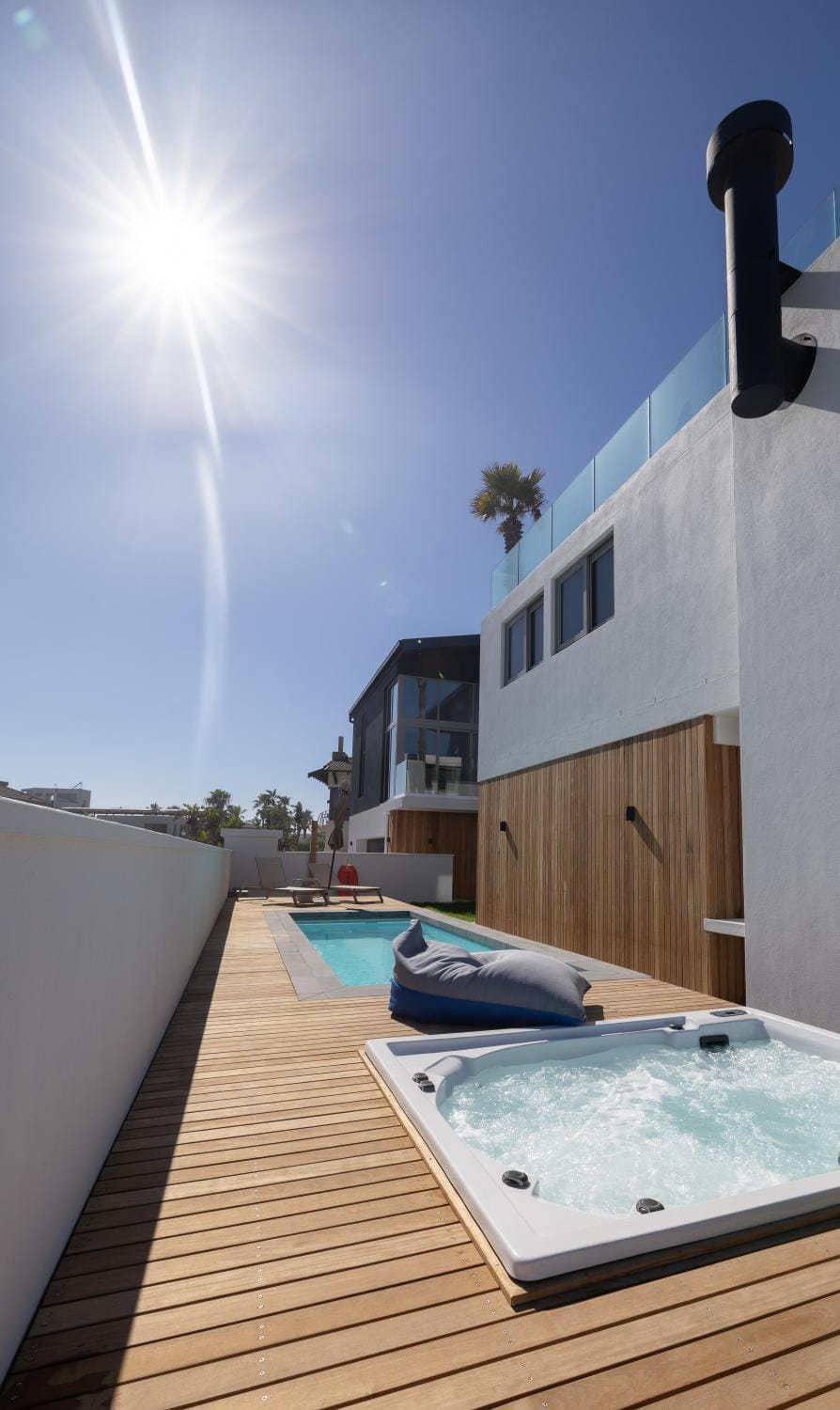 Ocean 9 - Sunset Beachfront Apartments Apartment hotel in Cape Town