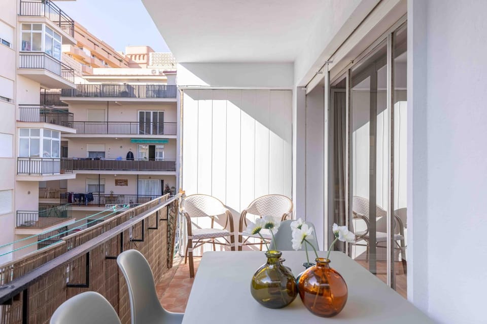 Property building, View (from property/room), Balcony/Terrace