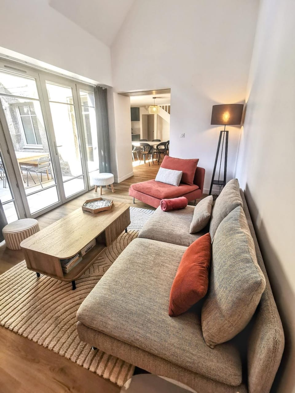 Living room, Seating area