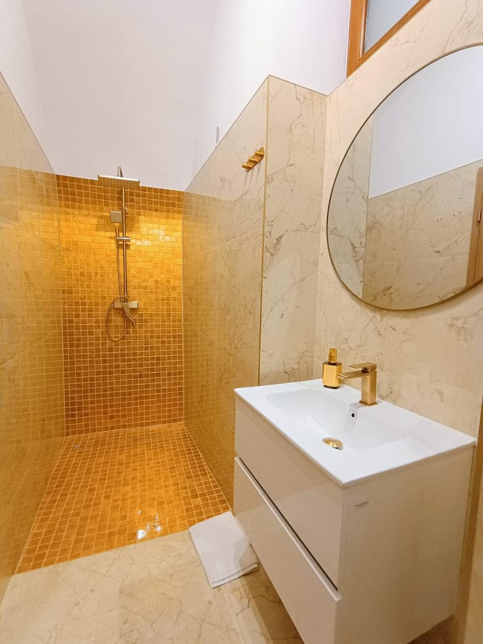 Luky 11 Apartment in Brasov