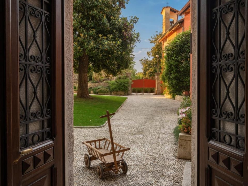 Inner courtyard view