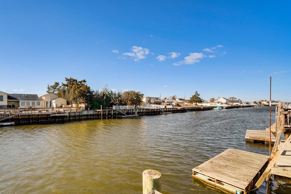 Canal-Front Home w/ Dock in Little Egg Harbor! House in Galloway
