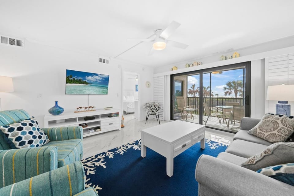 Sandpiper Beach 102 House in Sanibel Island