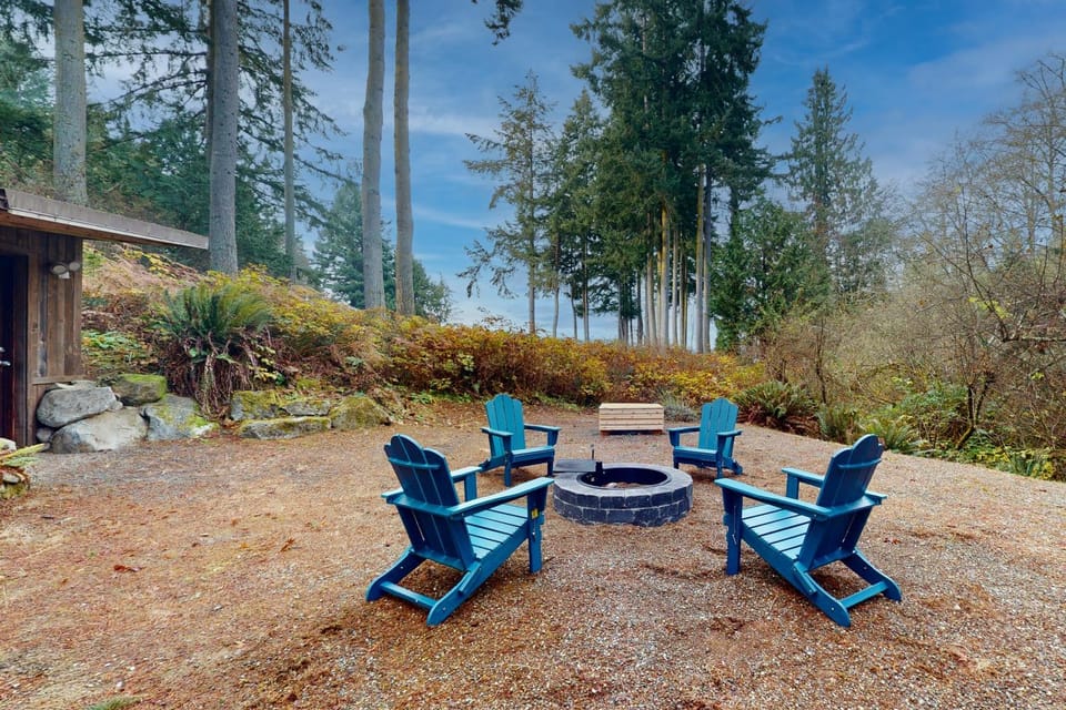 Hawk's Hole House in Hansville