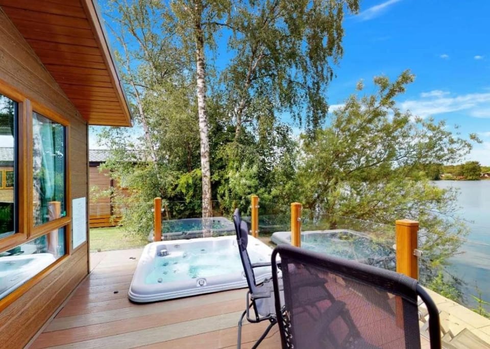 20 Misty Bay House in Tattershall