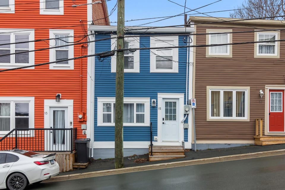 Signal Hill Elegance 3Bd AC Hiking House in St Johns