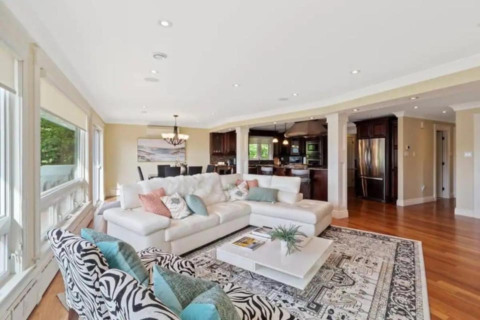 Forest House QV Lake View Parking Apartment in St Johns