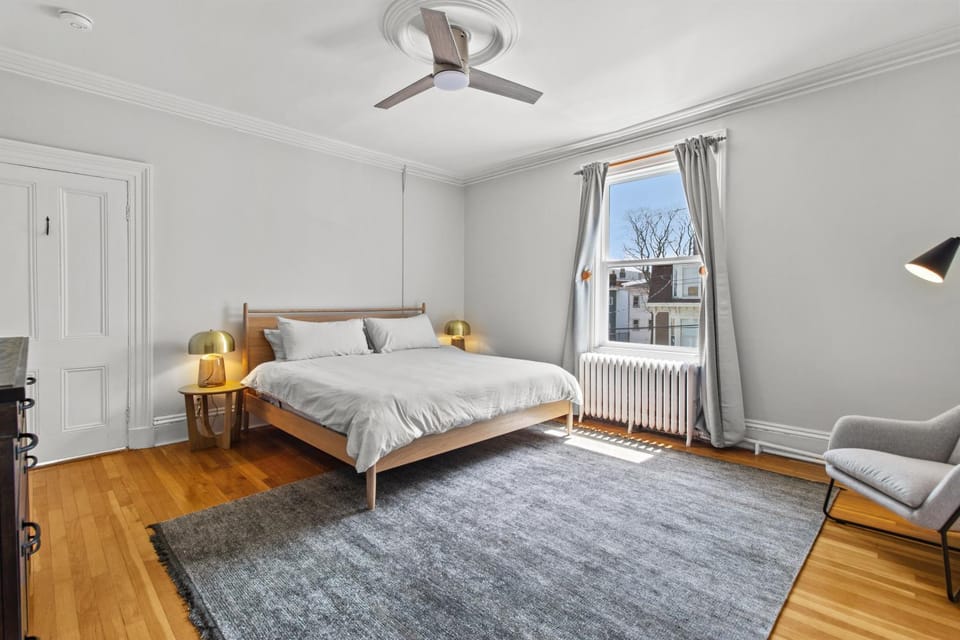 Emerald Victorian Patio 41 Bd Parking House in St Johns