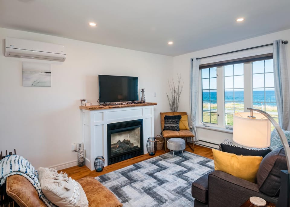 The Mooring Ocean Vw 3B Coastal Experience House in Newfoundland and Labrador