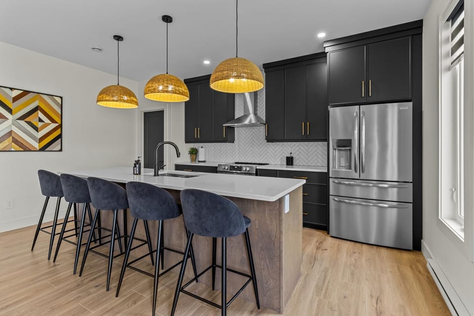 NEW Golfers Dream Modern Patio King Bed House in St Johns