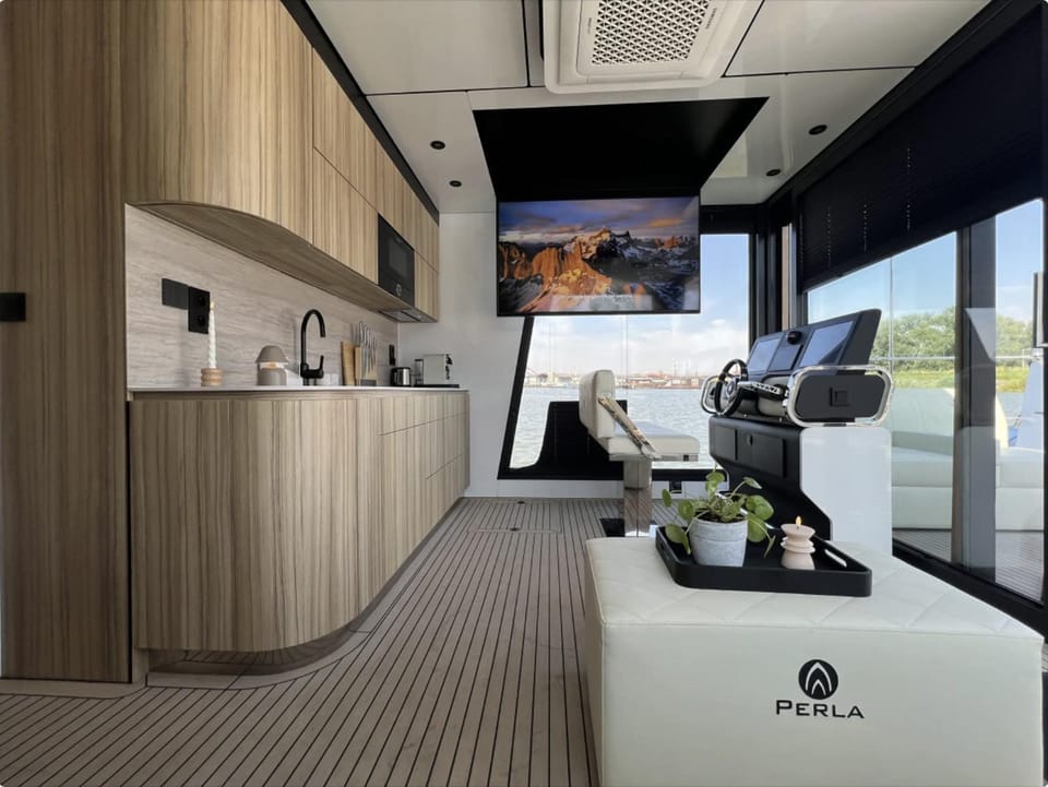 Villa Perla Mare - Sauna Experience - On a lake near Amsterdam Docked boat in South Holland (province)
