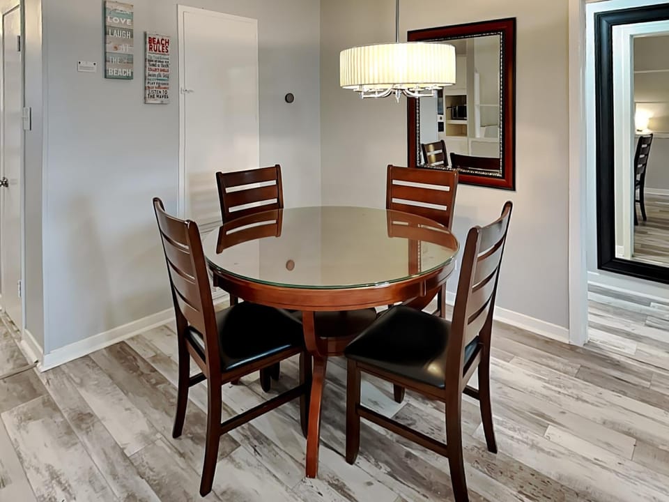 Seating area, Dining area, furniture