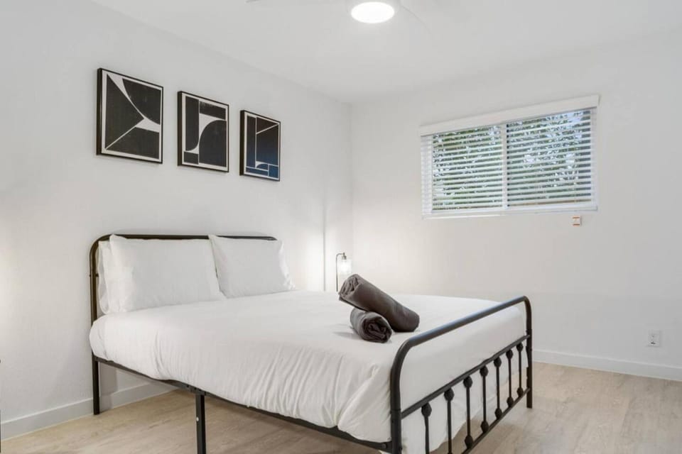 Immaculate Unit 5 min to Downtown Austin Apartment in Zilker