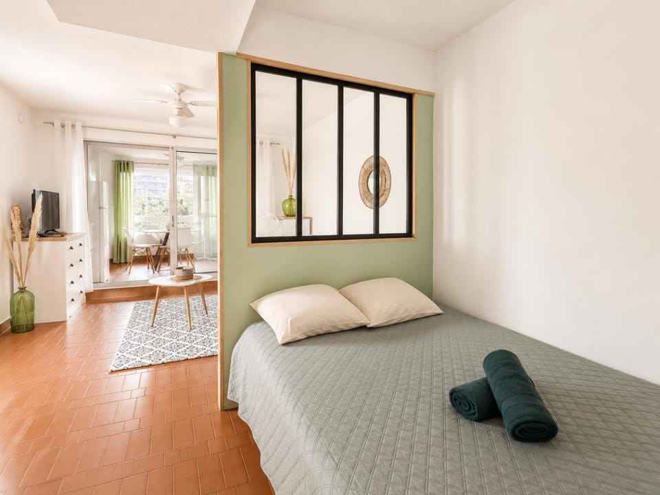 Appartement spacieux 6 couchages clim Apartment in Agde