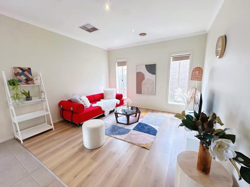Cozy 4-Bedroom Home|Peaceful & Convenient Location House in Truganina