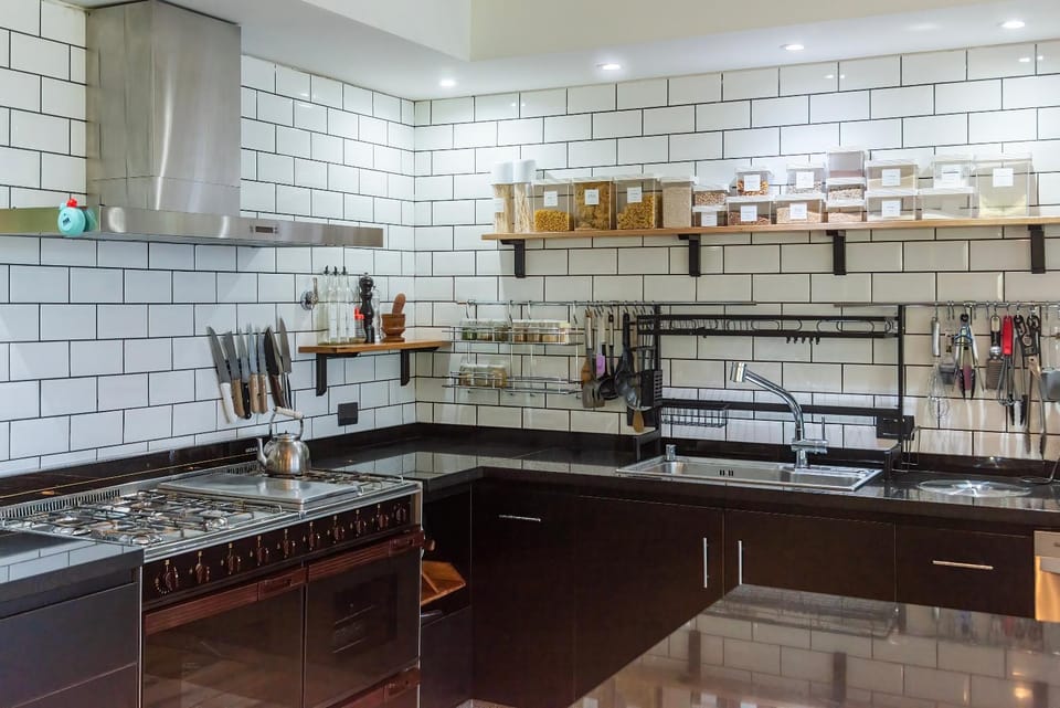 Kitchen or kitchenette
