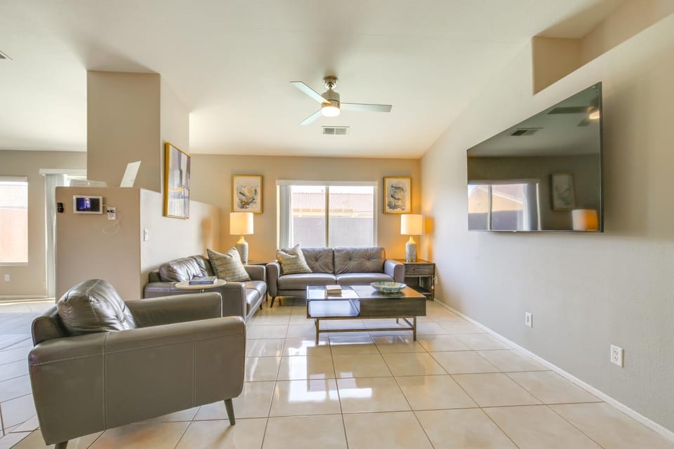 3 Mi to Empire Polo Club: Home w/ Private Pool! House in La Quinta