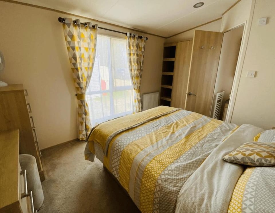1 Fishing lake House in Tattershall