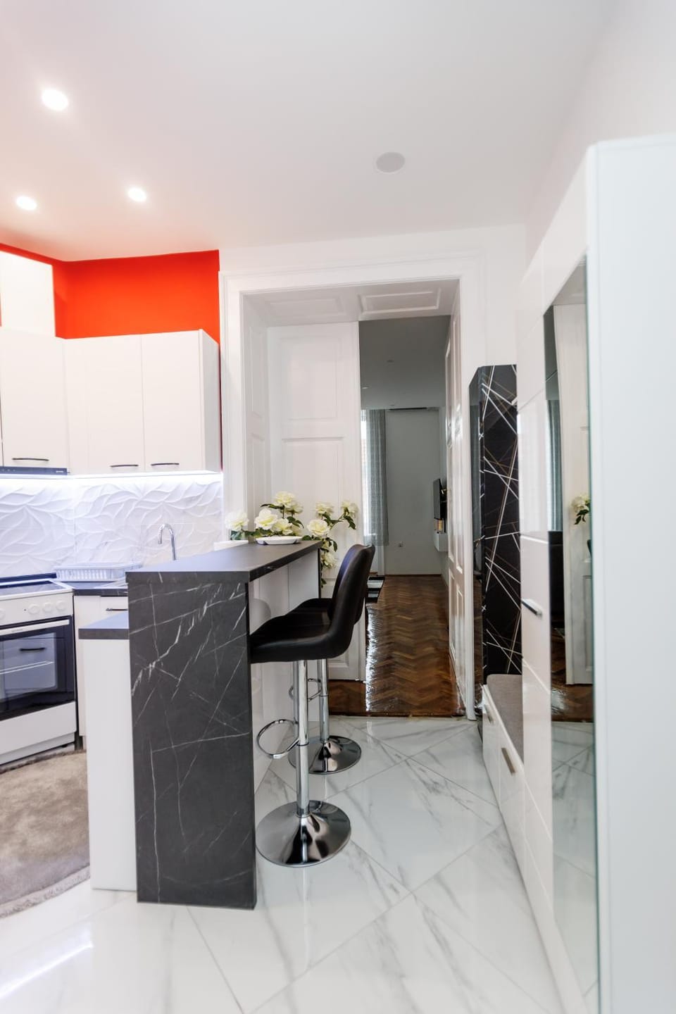 Kitchen or kitchenette