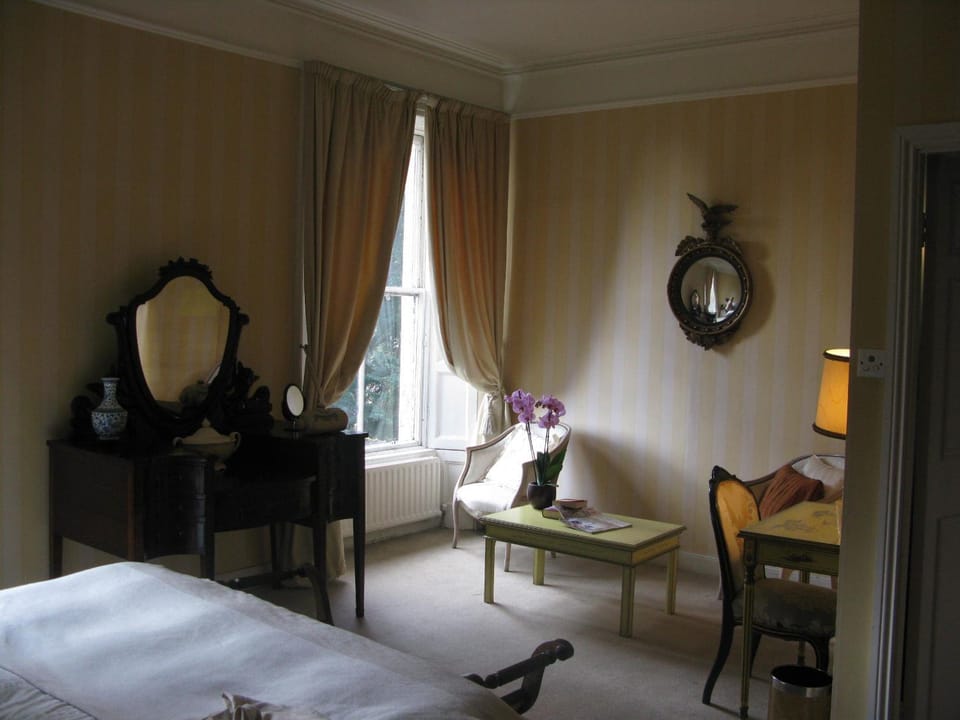 Day, Decorative detail