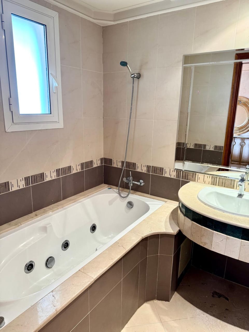 Luxueux appartement Assouan centre-ville Apartment in Fes