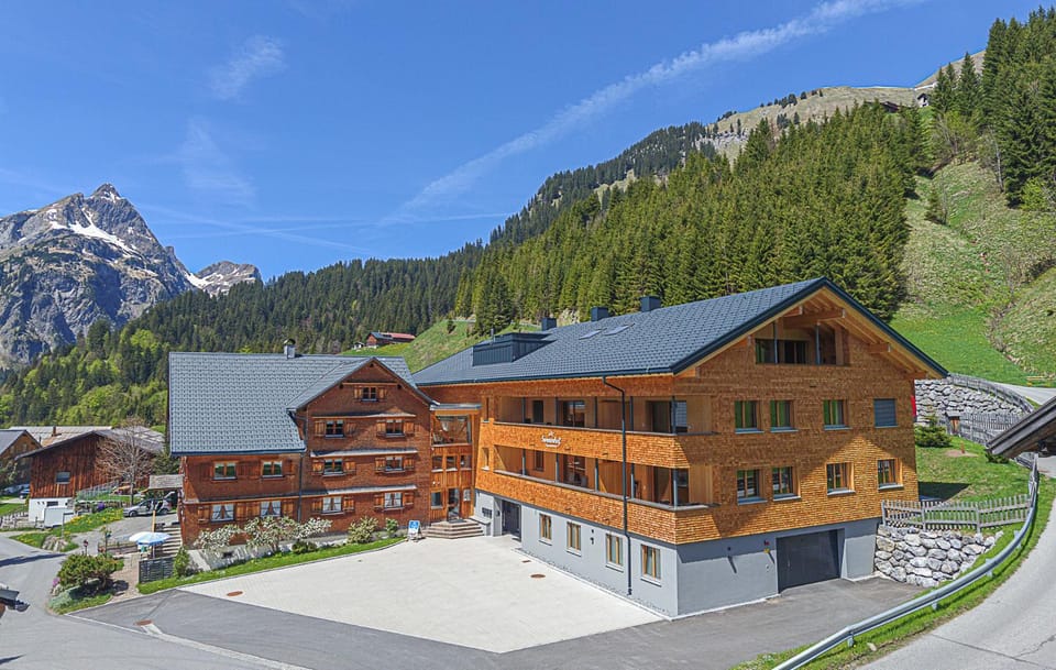 Property building, Natural landscape