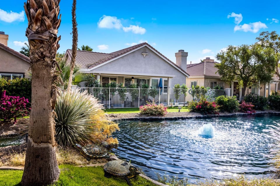 Day, Garden view, Lake view