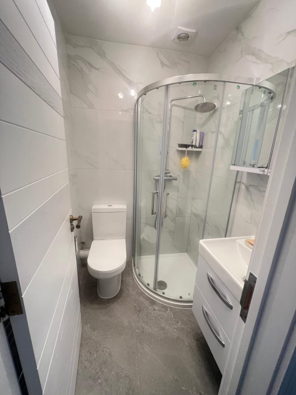 Shower, Toilet, Bathroom