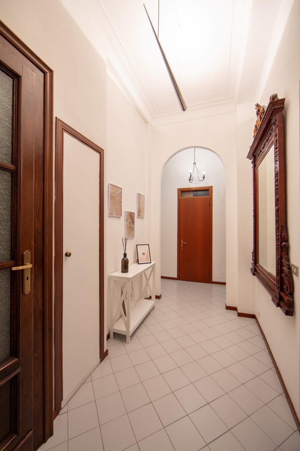 Casa Torineiser - elegant apt in city centre with parking by Home a porter Apartment in Turin