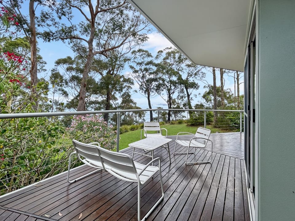 Spacious 4-Bed Home with Coastal Charm House in New South Wales